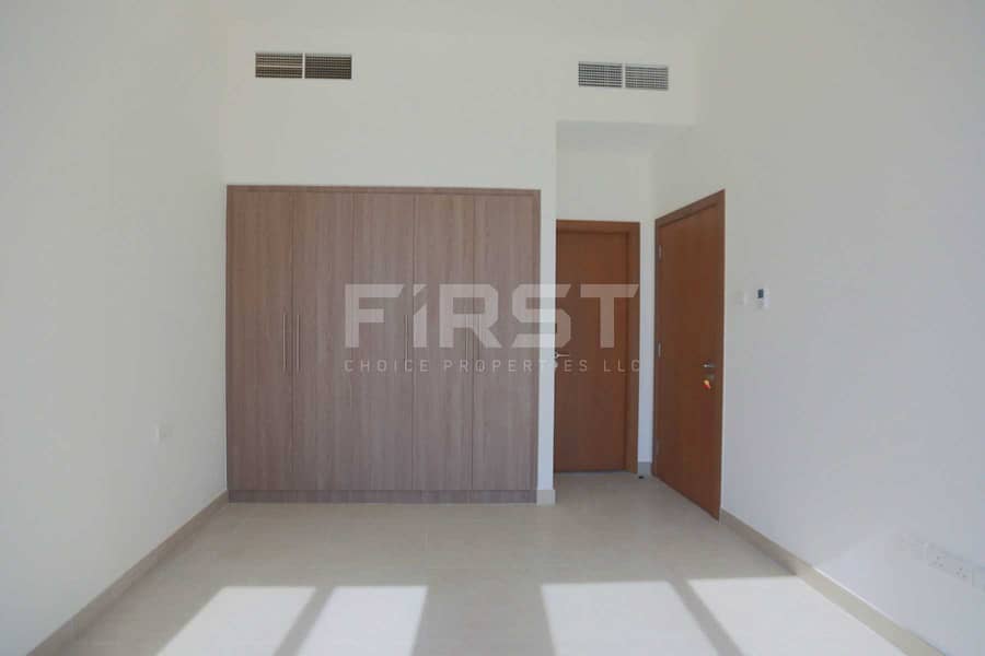 8 Internal Photo of 5 Bedroom Villa in Faya at Bloom Gardens Al Salam Street Abu Dhabi UAE (17). jpg