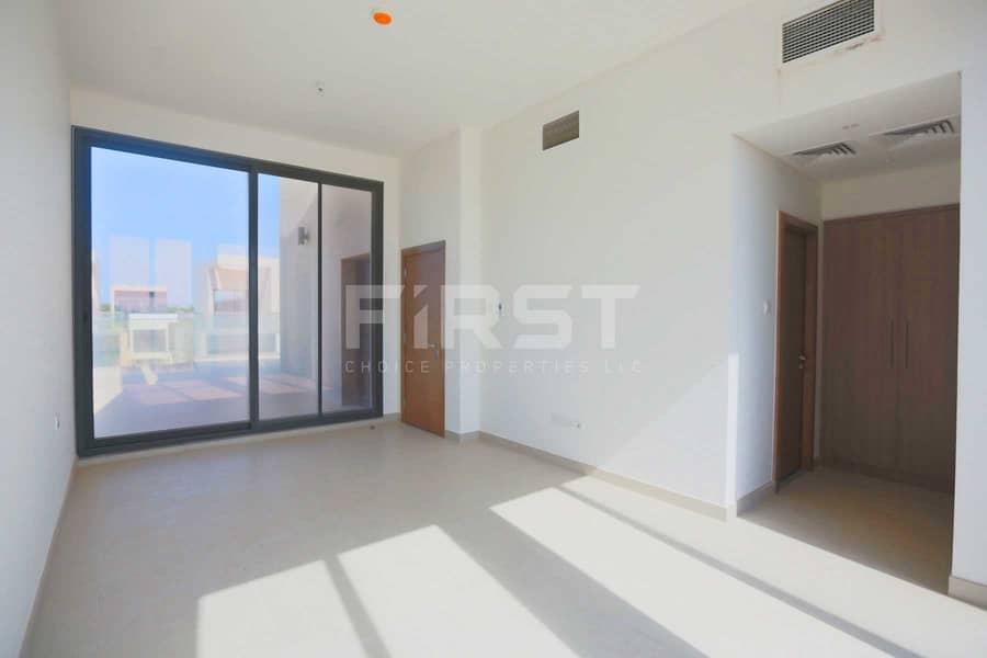14 Internal Photo of 5 Bedroom Villa in Faya at Bloom Gardens Al Salam Street Abu Dhabi UAE (37). jpg