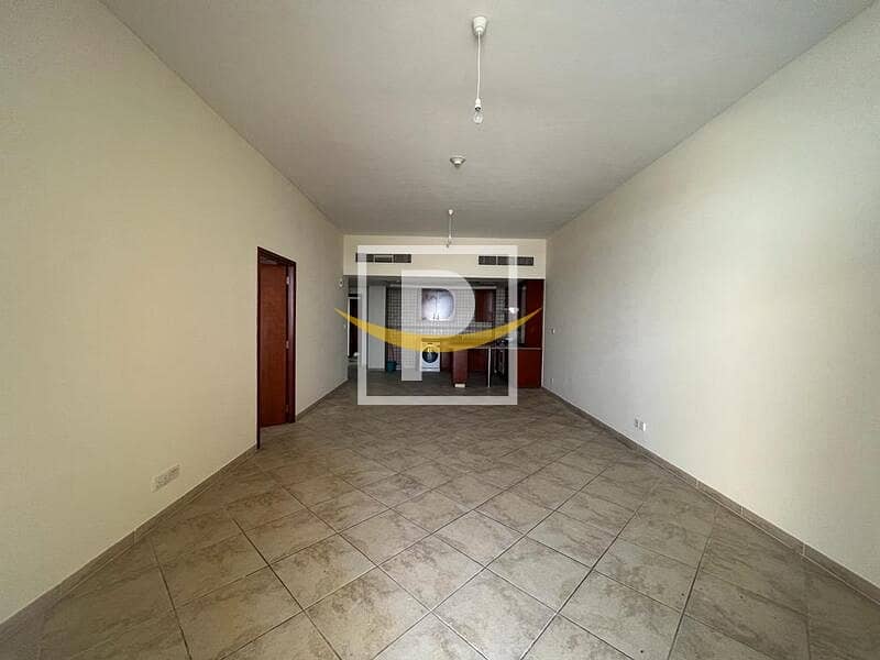 Vacant|Ready To Move|High Floor | Well maintained Vacant|Ready To Move|High Floor | Well maintained