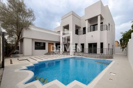 5 Bedroom Villa for Sale in Umm Suqeim, Dubai - Large villa w/ Private Pool | Renovated