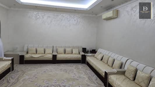 4 Bedroom Villa for Sale in Al Shahba, Sharjah - For sale in Sharjah, Al Shahba area, an 8,000-square-foot villa, a great location, close to services, consisting of four master rooms, a master lounge, and a master sitting room + an external annex consisting of a dining room, a maid’s room, a storeroom k