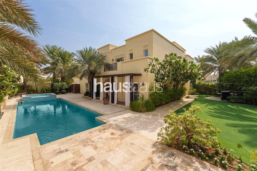 Perfect Corner Oasis I Large Plot I Great Location Perfect Corner Oasis I Large Plot I Great Location