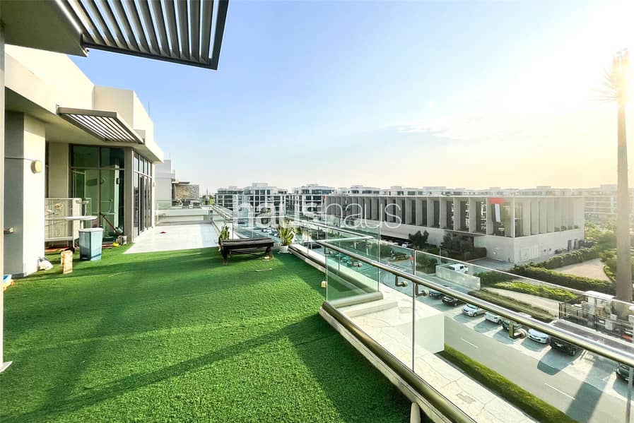 Penthouse | Partial Burj Views | 3 BR + Maids Penthouse | Partial Burj Views | 3 BR + Maids