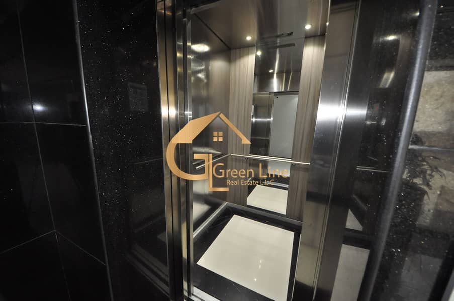 10 Elevator. JPG