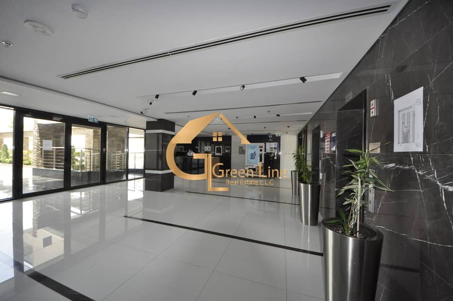 10 Lobby(1). JPG