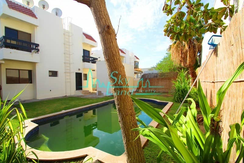 LOVELY 5BED+MAID'S WITH PRIVATE POOL AND GARDEN IN JUMEIRAH 3