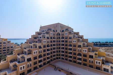 3 Bedroom Flat for Sale in Al Marjan Island, Ras Al Khaimah - Largest Penthouse - Live by the Beach - Bab Al Bahr