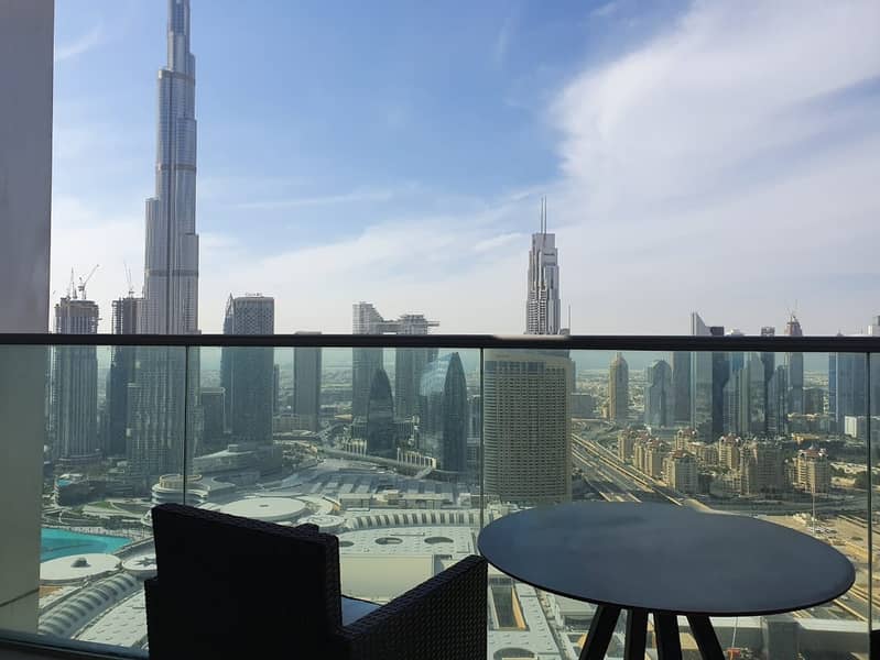 14 Luxurious Downtown Dubai at the Fountains