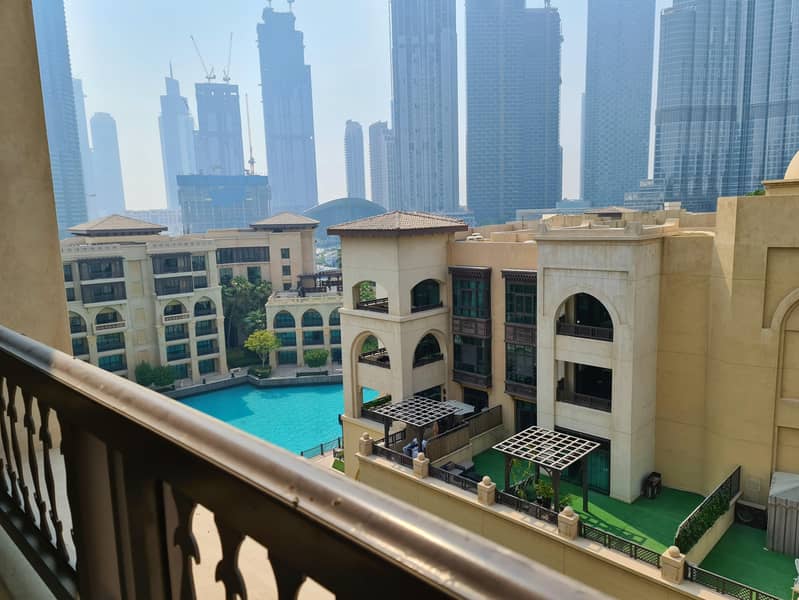 2 Amazing stay at Dubai Downtown - Souk Al Bahar