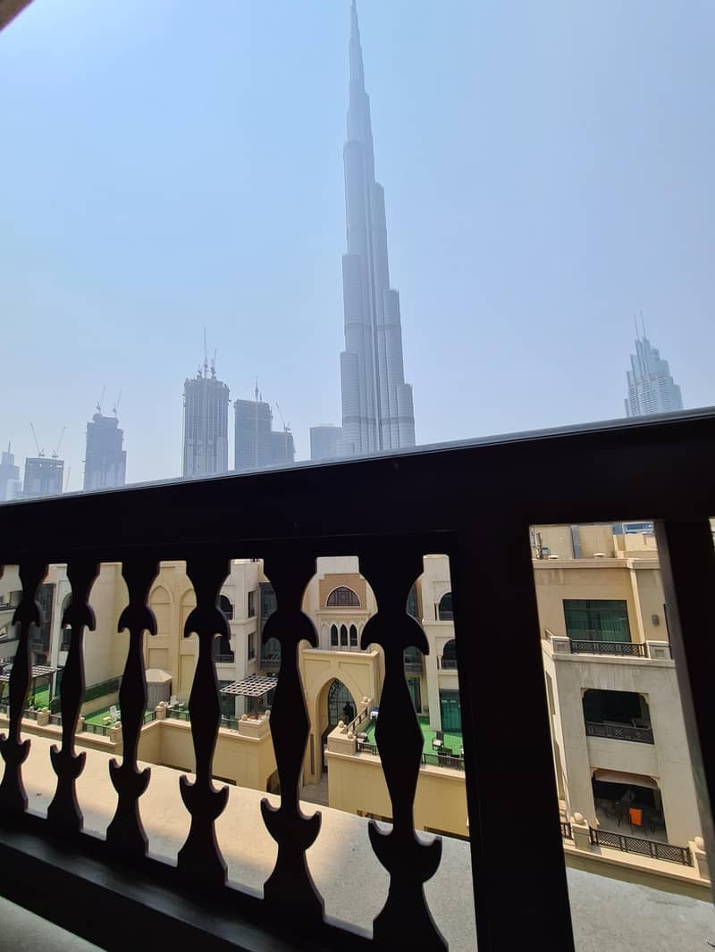 14 Amazing stay at Dubai Downtown - Souk Al Bahar