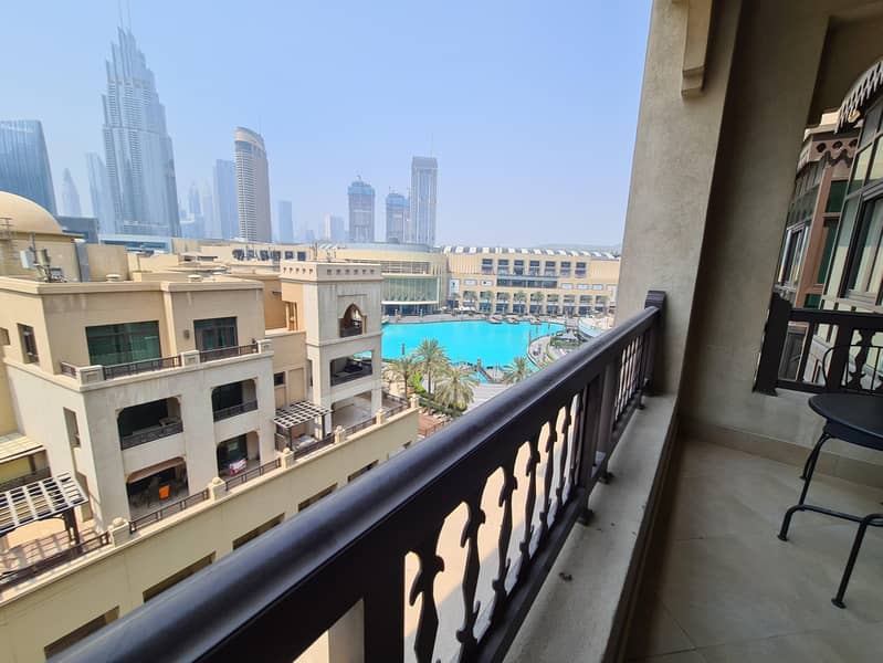 25 Amazing stay at Dubai Downtown - Souk Al Bahar