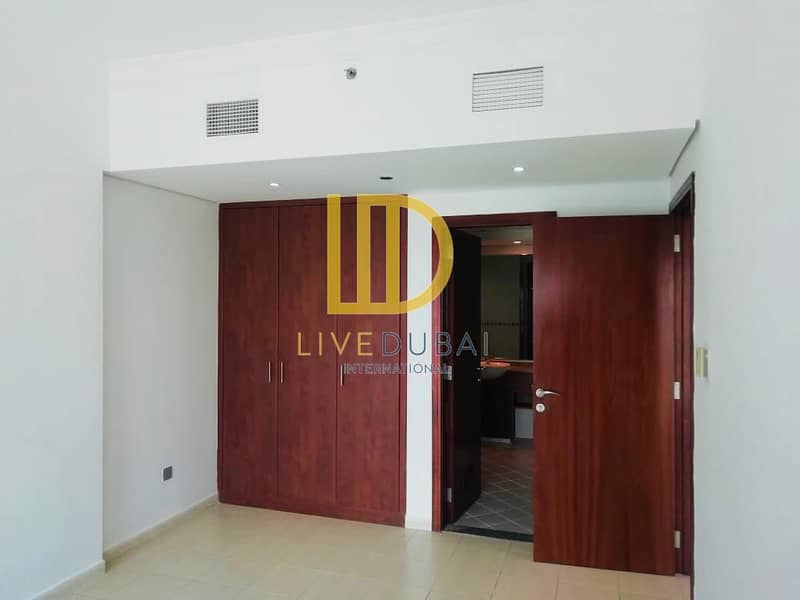 9 SH / Excellent Lay out / Close to Metro / Kitchen Appliances / Balcony and Parking