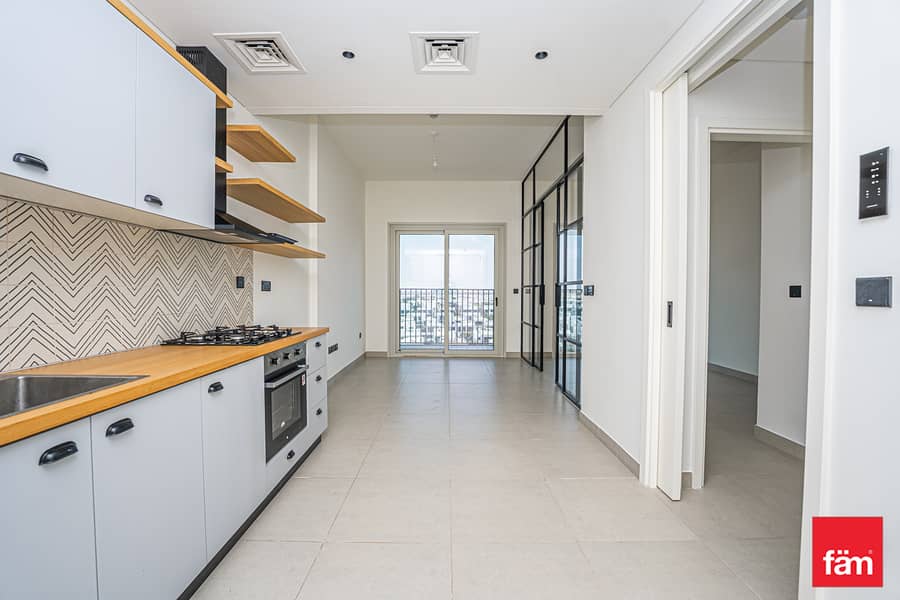Vacant | Modern | Well Maintained | Sunlight Vacant | Modern | Well Maintained | Sunlight