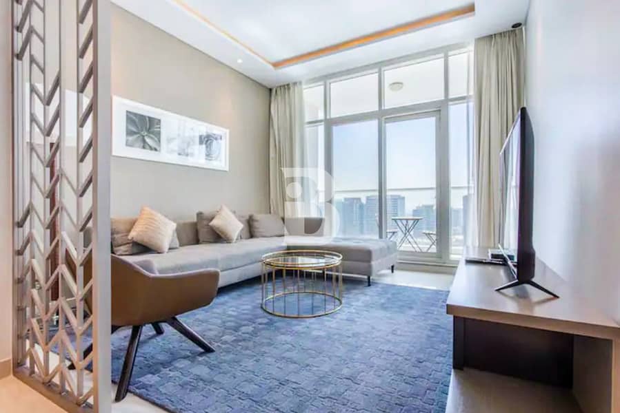 Luxurious 1 Bed | Spacious Full Lake View
