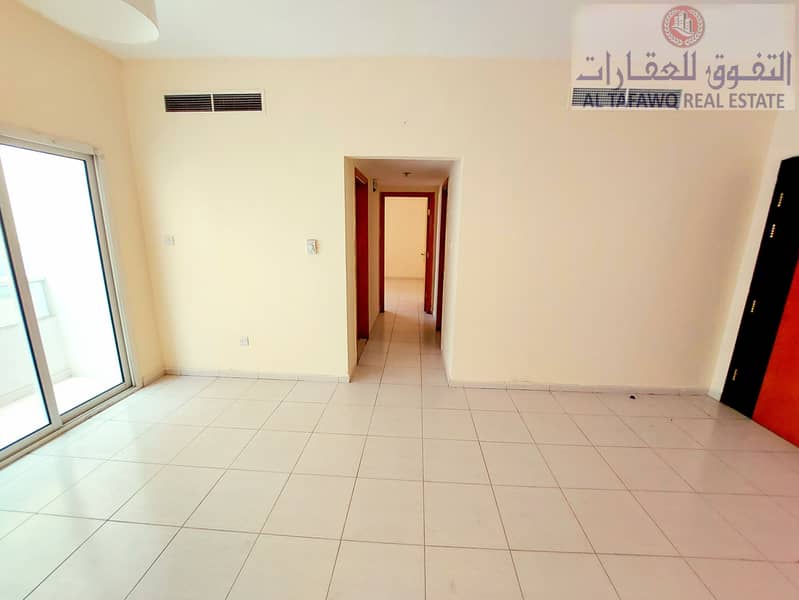 Apartment for rent consisting of a room, a hall, two bathrooms, a balcony and an outside view