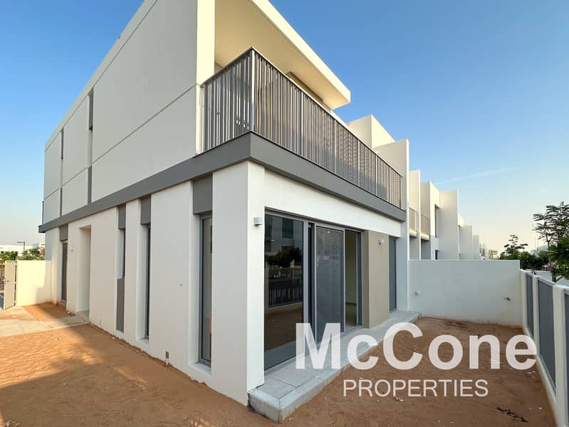 Corner Unit | Vacant | Great Location Corner Unit | Vacant | Great Location