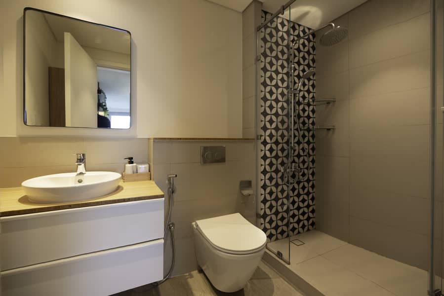 25 Dubai Apartment Bathroom. jpg