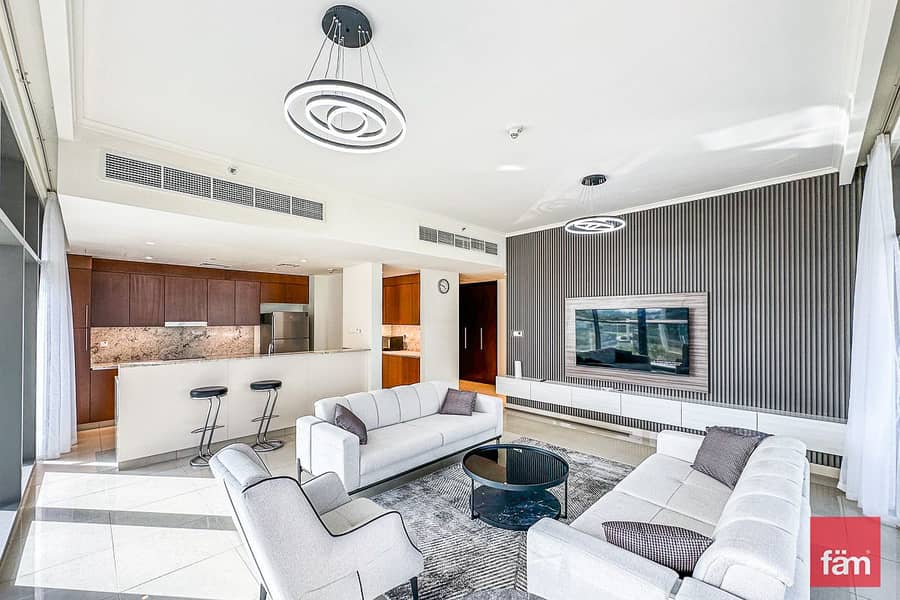 Corner unit |Fully furnished | Vacant | Upgraded | Corner unit |Fully furnished | Vacant | Upgraded |