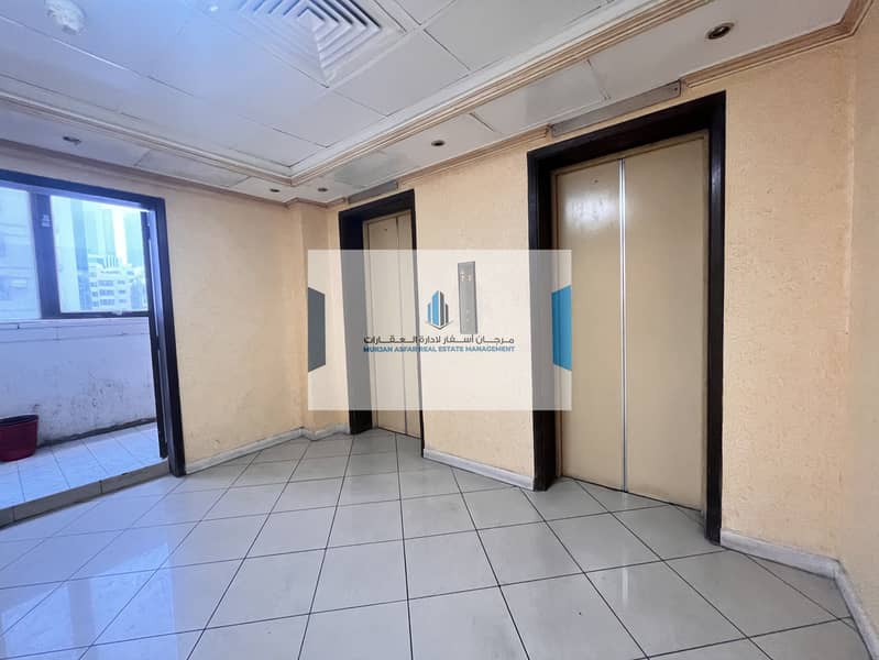 مکتب في شارع السلام 30000 درهم - 7986616 مکتب في شارع السلام 30000 درهم - 7986616