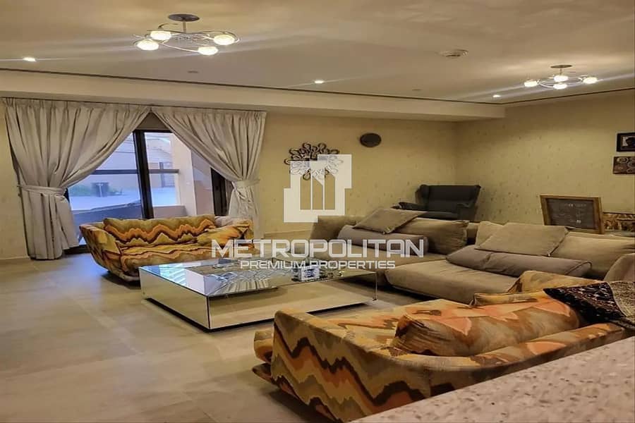 Fully Furnished | Proximity to Beach | Huge Layout