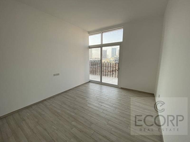 4 Chiller Free | Spacious Layout | Near Park