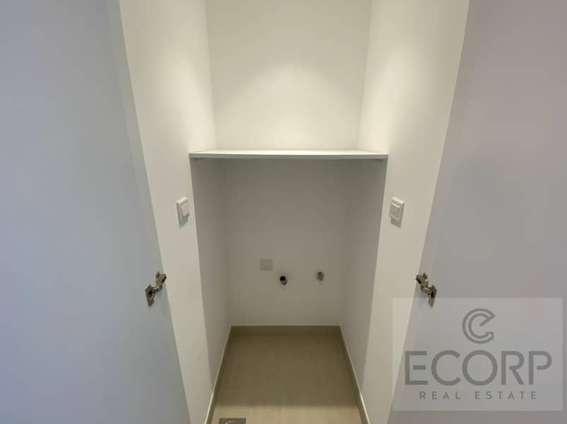 13 Central Park View | Brand New | Bright Unit