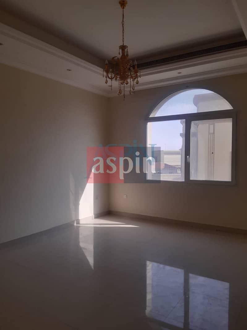 3 5 BHK + Maid Villa For Rent in Al Quoz 4