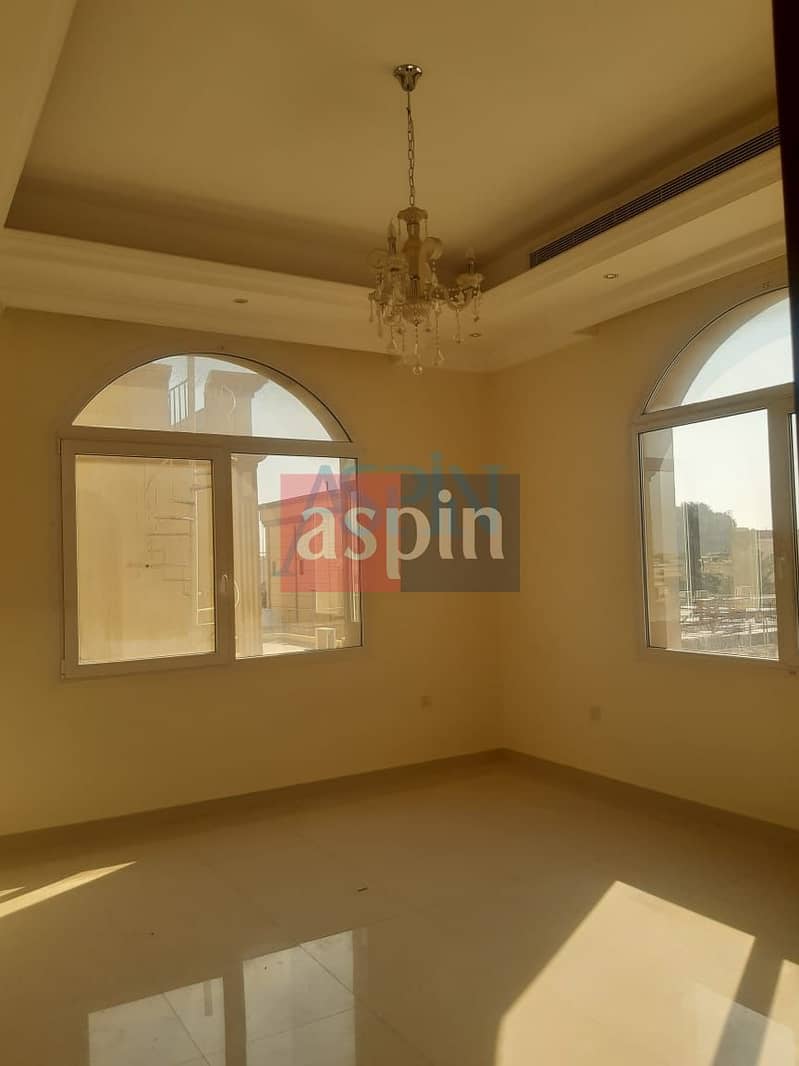10 5 BHK + Maid Villa For Rent in Al Quoz 4