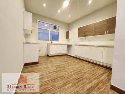 2 Camere Appartamento in affitto a Shakhbout City, Abu Dhabi - WhatsApp Image 2023-11-28 at 6.53. 47 PM. jpeg 2 Camere Appartamento in affitto a Shakhbout City, Abu Dhabi - WhatsApp Image 2023-11-28 at 6.53. 47 PM. jpeg