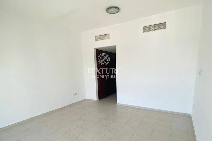 4 Spacious | Well-Maintained | 1 Bed Apart. | MED 70