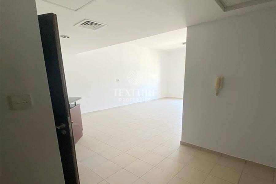 10 Spacious | Well-Maintained | 1 Bed Apart. | MED 70
