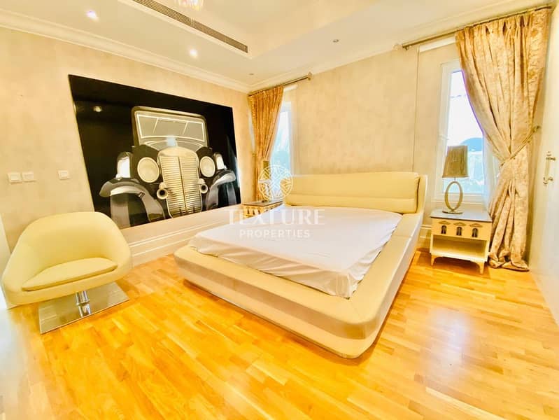 10 Luxurious 5 bedroom Villa in Palm Jumeirah