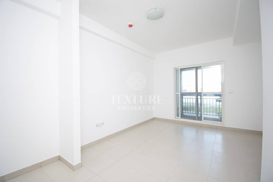 2 Best Deal | Spacious 1 Bed Apartment + Store