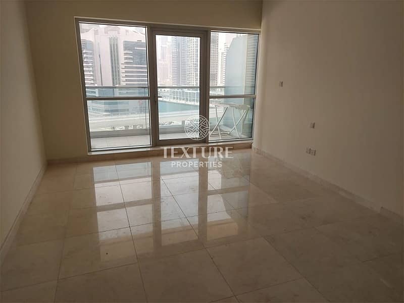 4 Elegant 1 Bedroom | Burj Khalifa Canal View | Balcony | Full Amenities