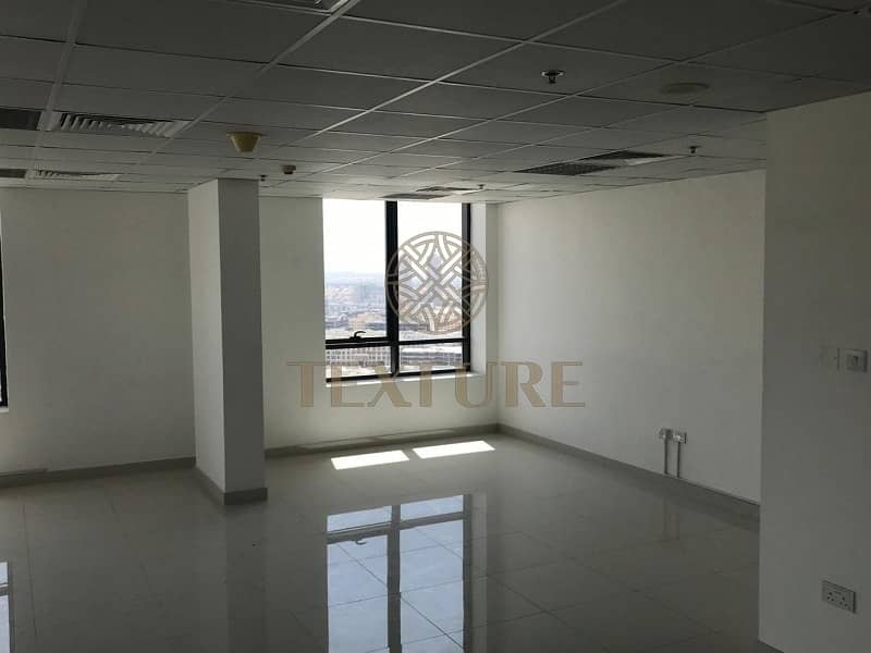 5 Spacious Office in Prime Business Centre