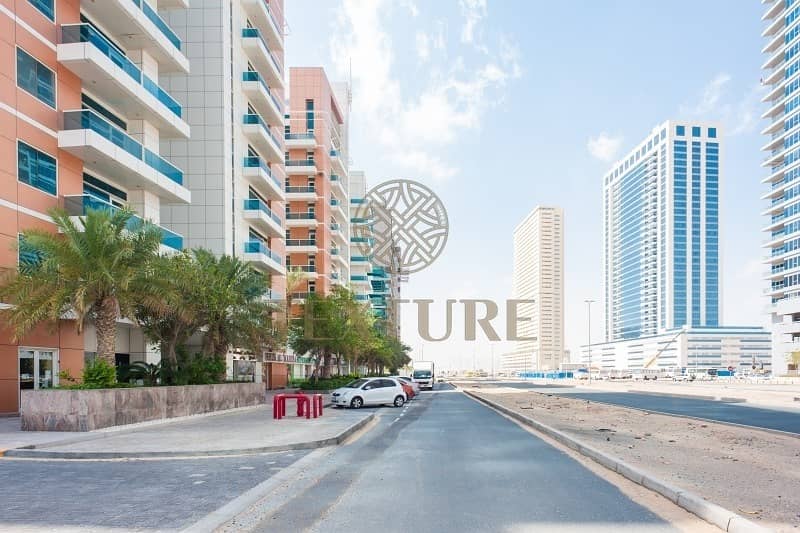6 **Spacious 1BR for Rent in Durar 1 - AED 45K**