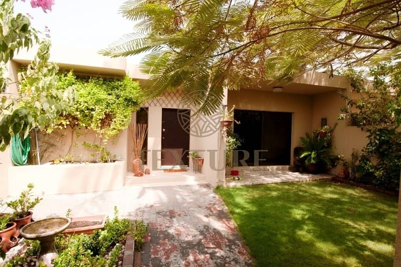 9 3 bed family villa in Jumeirah 3! for Rent @ 195K