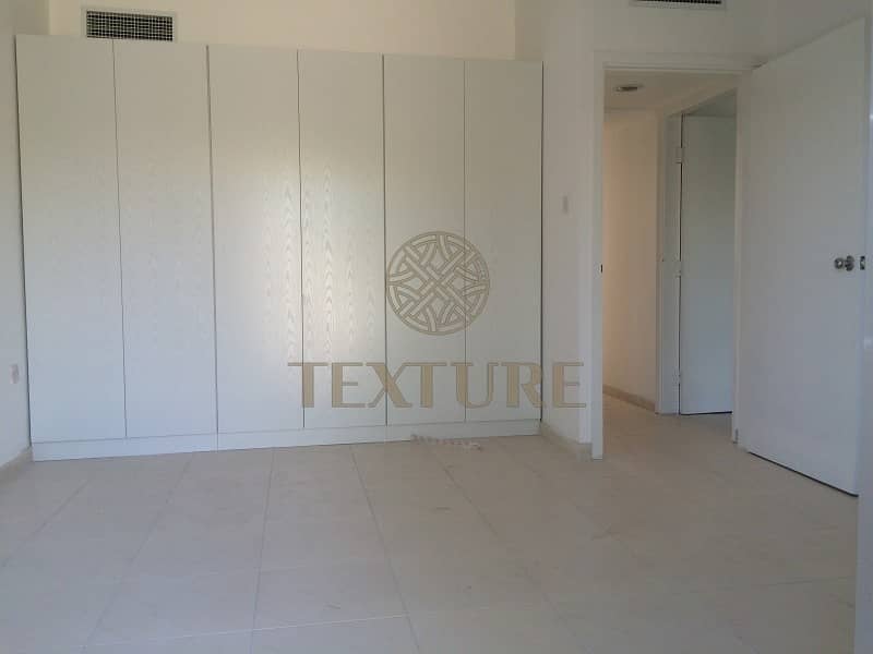4 Great value! Beautiful 3BR Villa in  jumeirah 2 for 190K