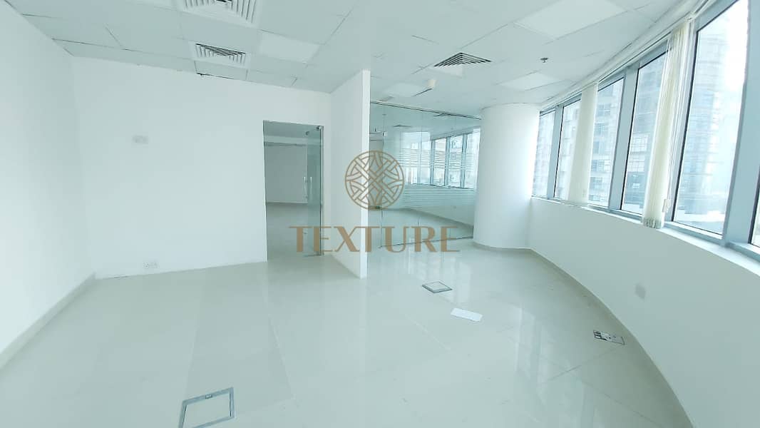 4 Spacious Office in Business Tower for Rent