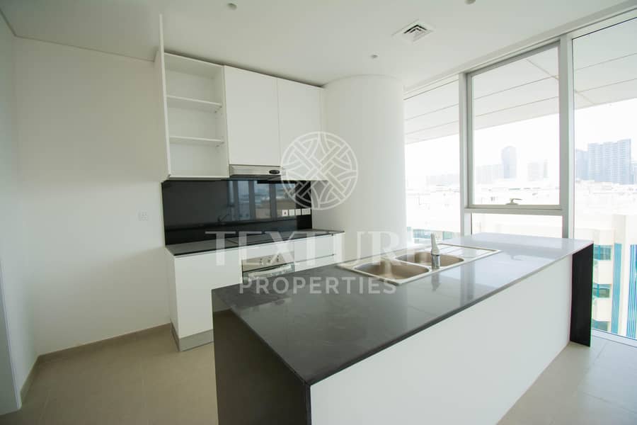 4 Luxury 3 Bed | Next to Metro | 1 Month Free | Kitchen with White Goods