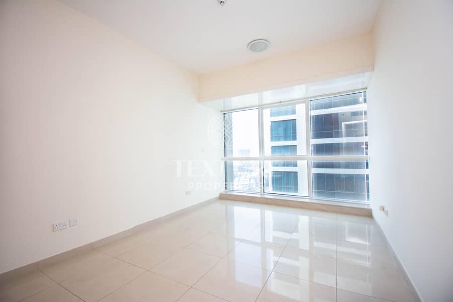 2 High Floor | Chiller & Maintenance Free | Sea View | Near to Metro Station