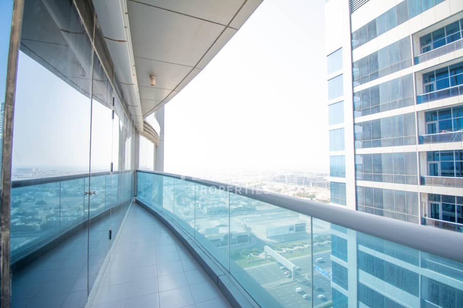 13 High Floor | Chiller & Maintenance Free | Sea View | Near to Metro Station
