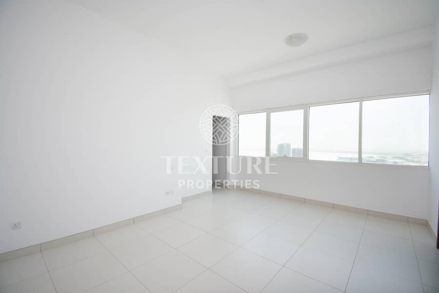 18 Huge 1 BR+study+ Laundry | Supermarket | Well Maintained