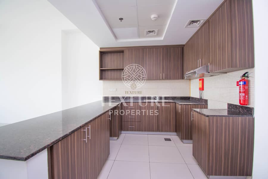 12 Huge 1 BR+study | Supermarket | Well Maintained