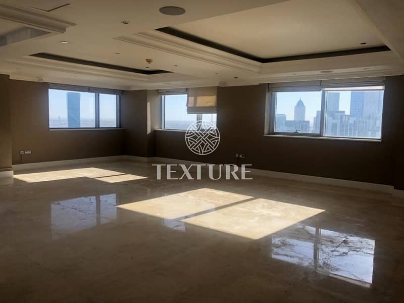 6 Penthouse with Burj Khalifa View & Sea View