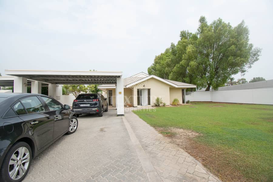 18 Best Deal 3 bed villa on family compound.