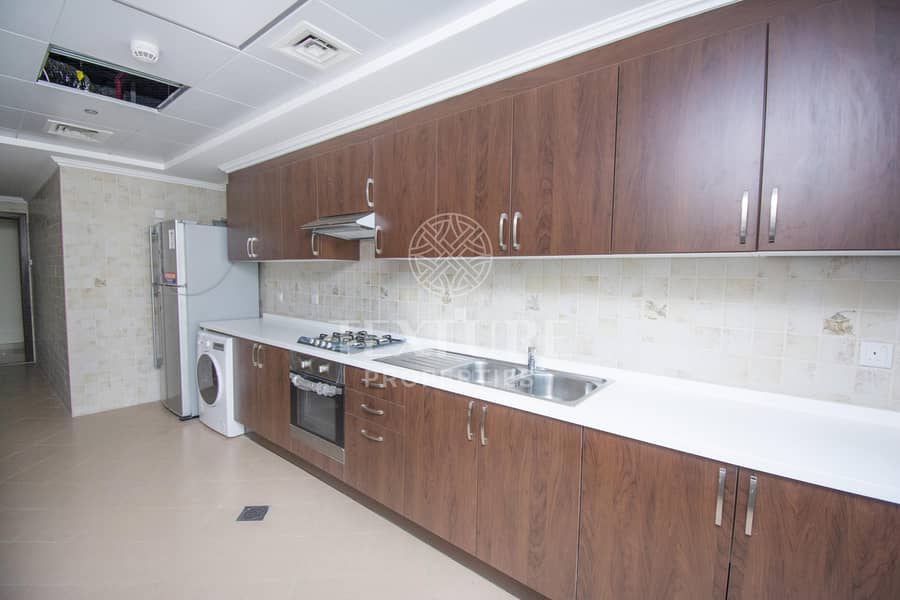 10 Hot Deal  | One Month Rent Free | Best Location | 3 Bedroom Apartment | Business Bay