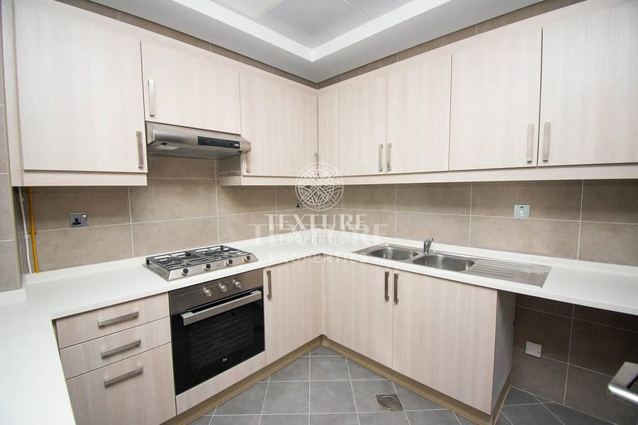 5 1 Month Free| Fully Fitted Kitchen| 5 Mins from Dubai Mall
