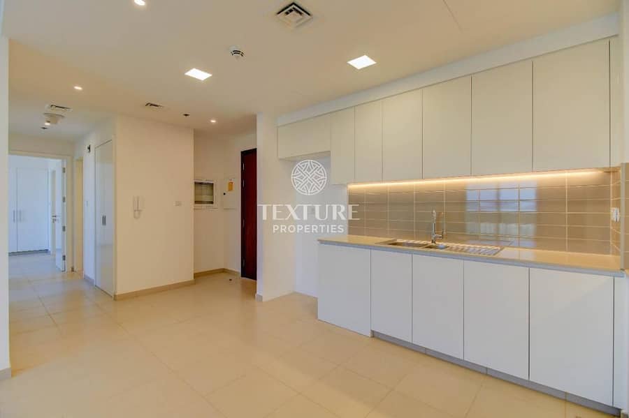 5 Spacious | 2 Bedroom Apartment | Town Square | Zahra