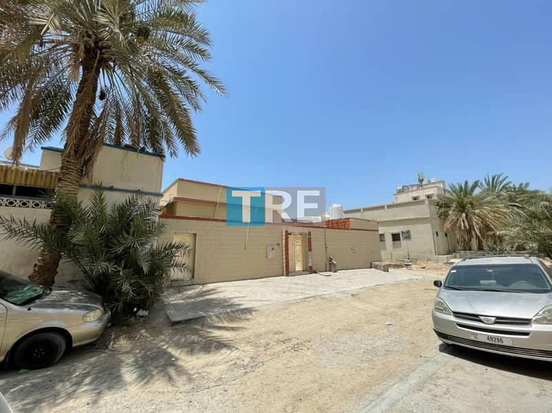 Arabic Old Villa For Rent In AL Sawan Rashidiya 3 Ajman Only 35,000 AED